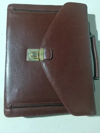 Maletín piel artificial caballero