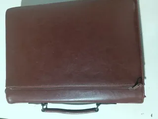 Maletín piel artificial caballero