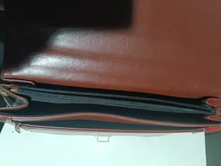 Maletín piel artificial caballero