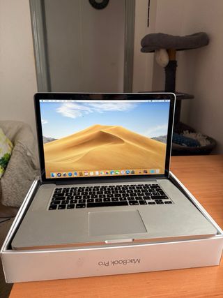 MacBook Pro 15’’i7 16GB RAM  SSD 1TB  + ofice 2019