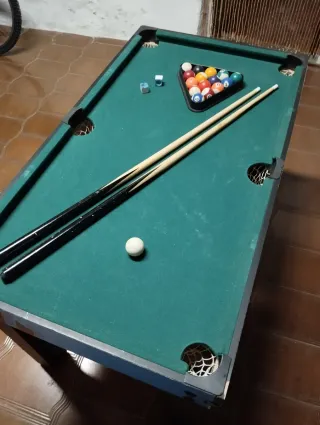 OCASIÓN Futbolín infantil de mesa cuatro en uno