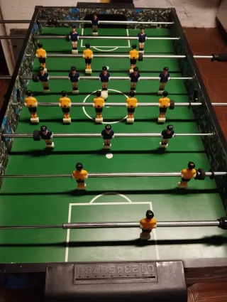 OCASIÓN Futbolín infantil de mesa cuatro en uno