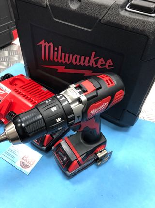 Taladro Atornillador Milwaukee M18 BPD