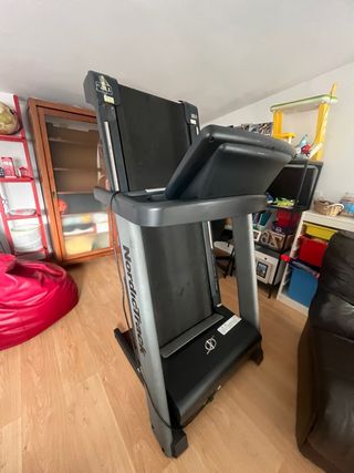 Cinta de correr NordicTrack con múltiples programa