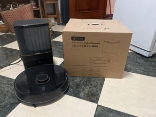 Robot Aspirador y Base de Carga Verefa