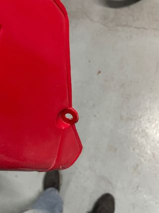 Guantera Honda SH50-SH75-SH80 Roja