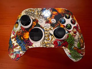 Mando XBOX casi nuevo. Incluye factura y garantía.