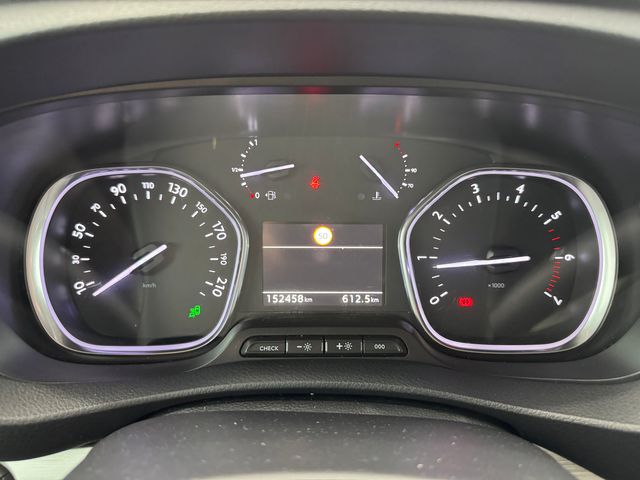 Peugeot Traveller 2017