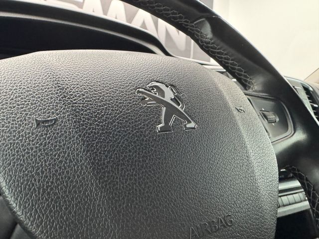 Peugeot Traveller 2017