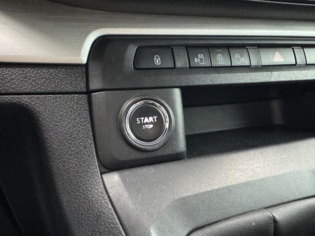 Peugeot Traveller 2017