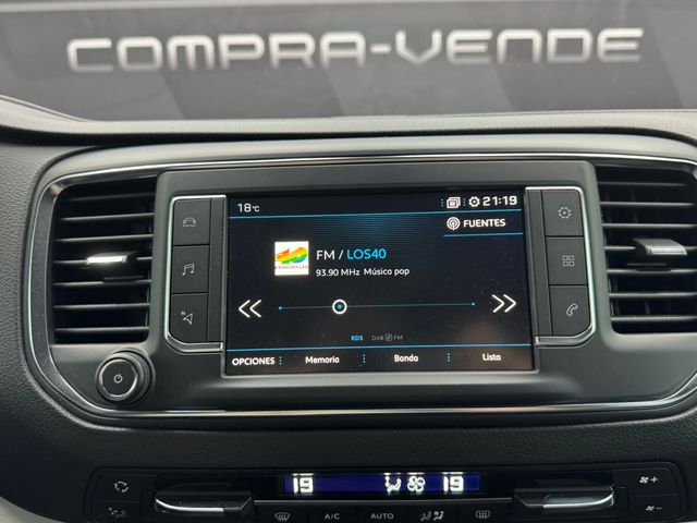 Peugeot Traveller 2017