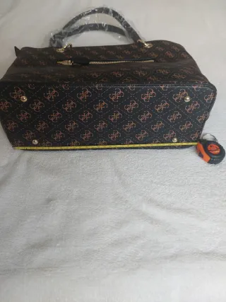 Bolso Guess Marrón Monogram