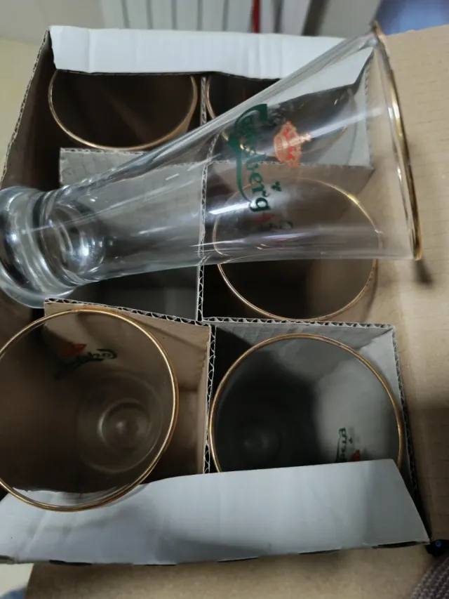 Juego 6 Copas Cerveza Carlsberg Doradas