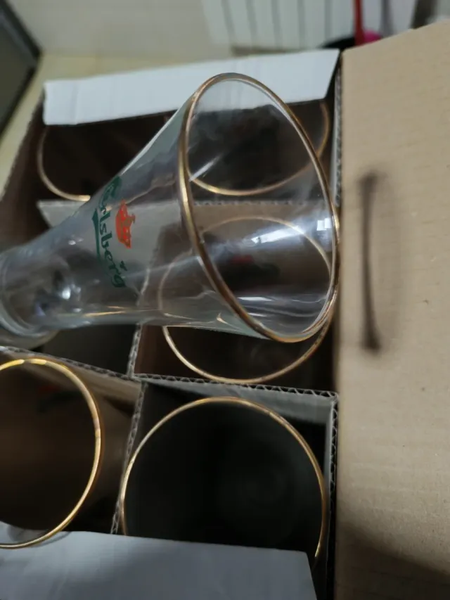 Juego 6 Copas Cerveza Carlsberg Doradas