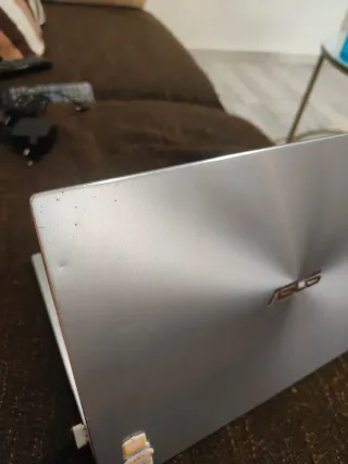 Portátil ASUS Zenbook UX431F Plateado