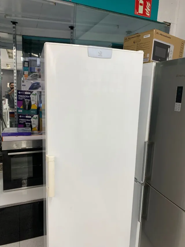 Congelador Vertical Balay con garantía