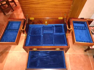 Mueble cubertero de madera alta Calidad