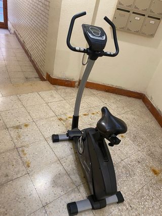 Bicicleta Estática Kettler Negra y Gris