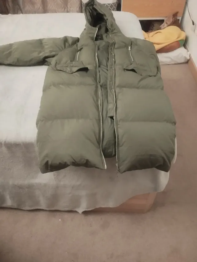 Chaqueta larga unisex verde fe plumas de  ganso