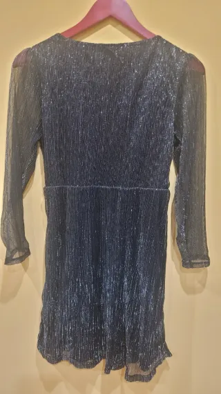 Vestido lúrex corto negro con brillos plateados