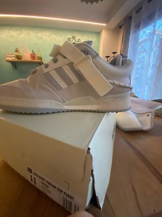 Adidas Forum Buckle Low x Bad Bunny Gris Blanco
