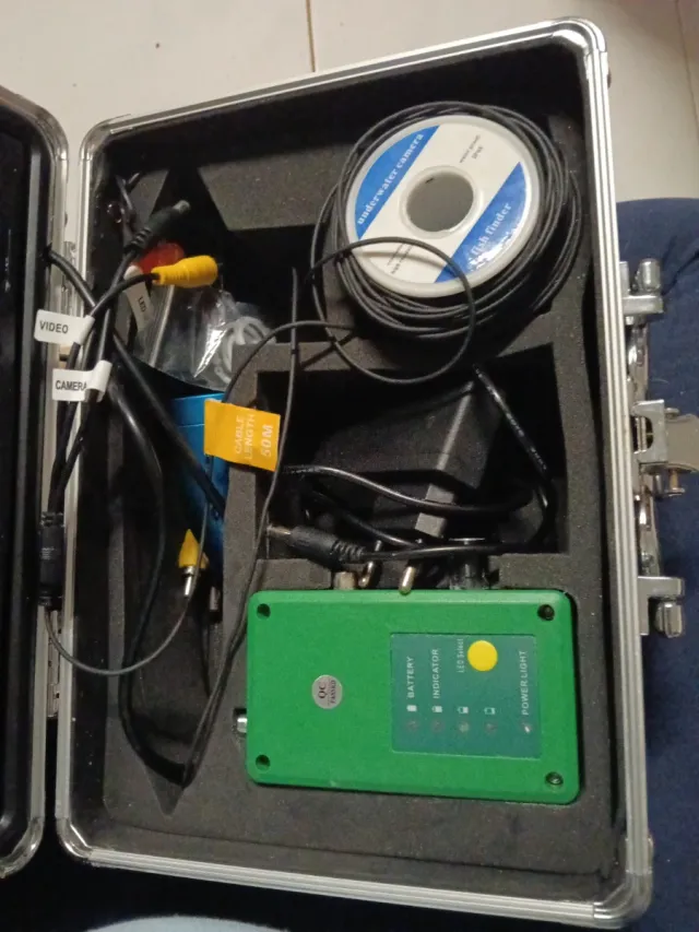 Cámara de pesca submarina 9"