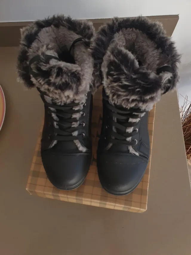 Botas femininas confortáveis com forro
