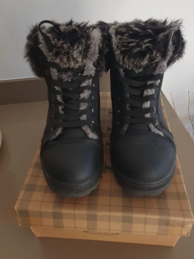 Botas femininas confortáveis com forro