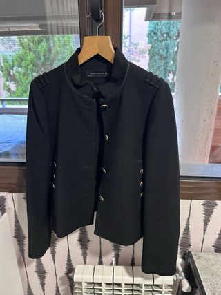 Chaqueta Zara Mujer Negra