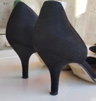 Zapatos de salón Marypaz dorados y negros T.38