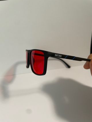 Gafas de sol rojas