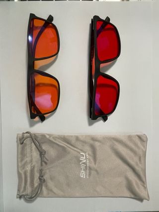 Gafas de sol rojas