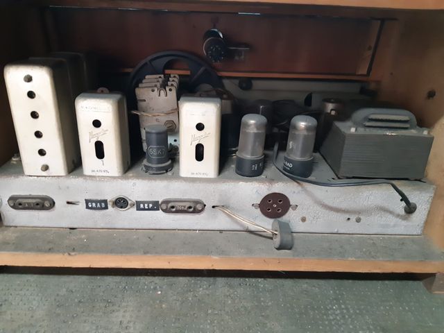 Radio a valvole in legno anni 50