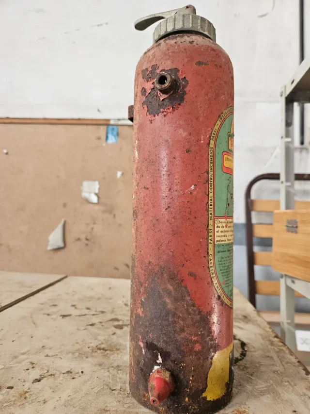 Extintor antiguo PARSI polvo