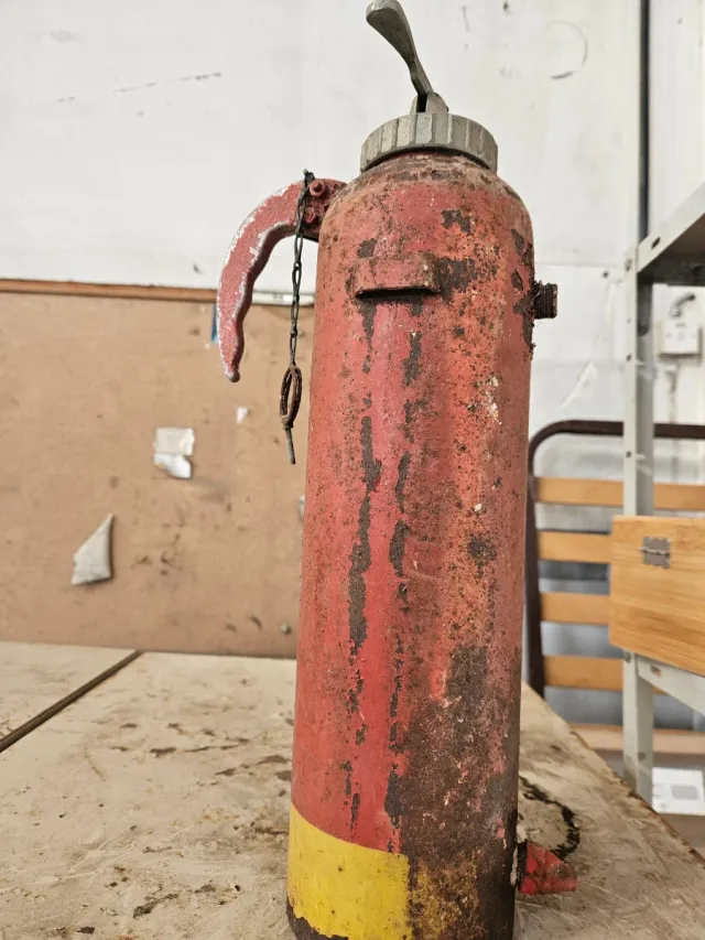 Extintor antiguo PARSI polvo