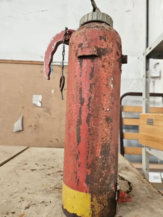 Extintor antiguo PARSI polvo