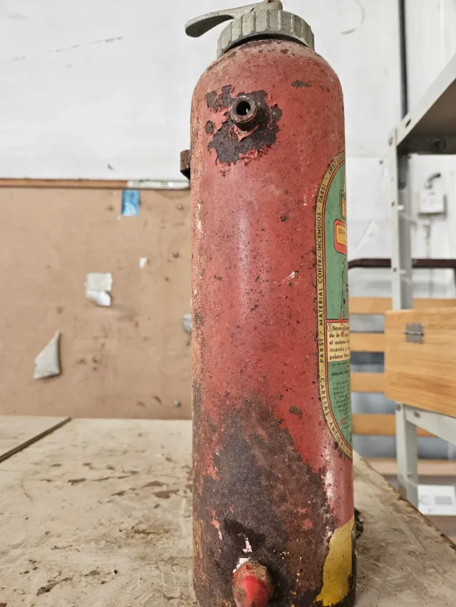 Extintor antiguo PARSI polvo