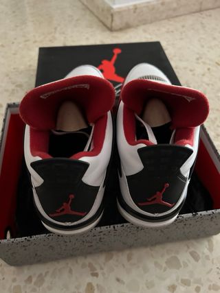 Jordan 4 Fire Red Jumpman