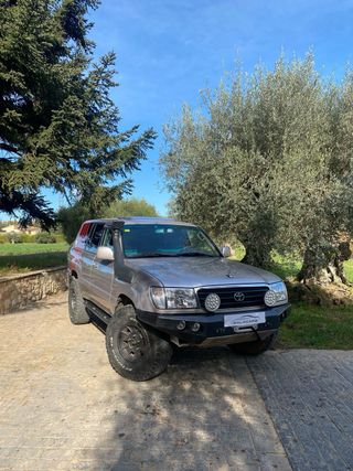 Toyota Land Cruiser 100 2002