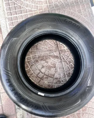 4 Gomme Estive Goodyear 215/65 R16 98H