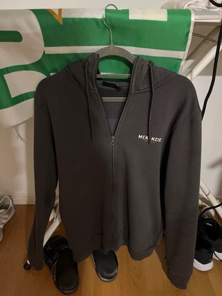 Sudadera McKenzie gris chico