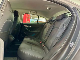 Jaguar i-PACE EV400 S Black 400cv