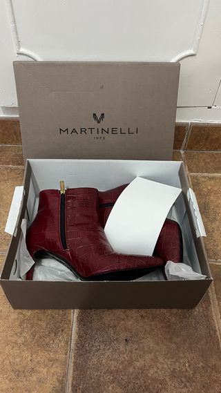 Botas de piel Martinelli rojas , ME COSTARON 135