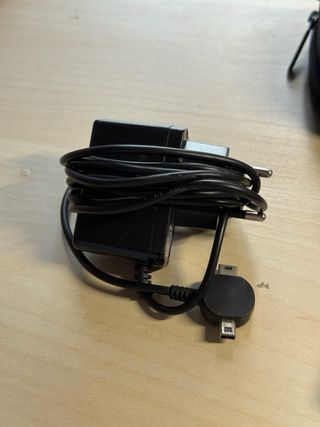 Nintendo DS Negra + Funda y Cargador