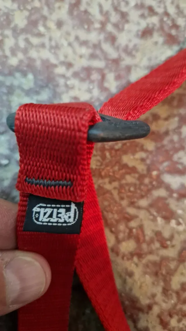 Arnés de pecho Petzl espeleología