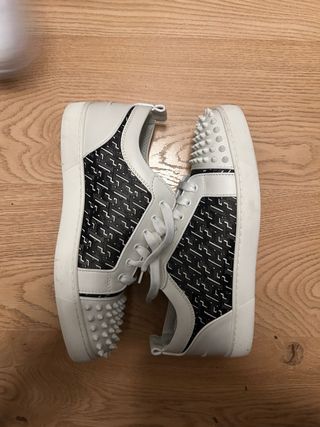 Christian Louboutin Zapatillas Blancas y Negras