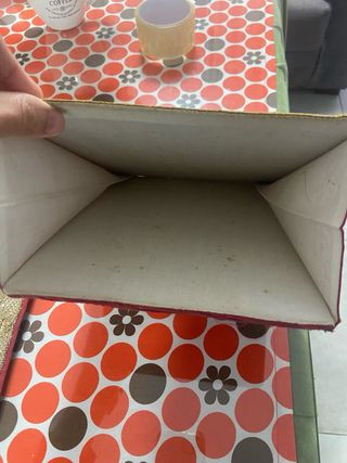 Galón y cruz bordada dorada