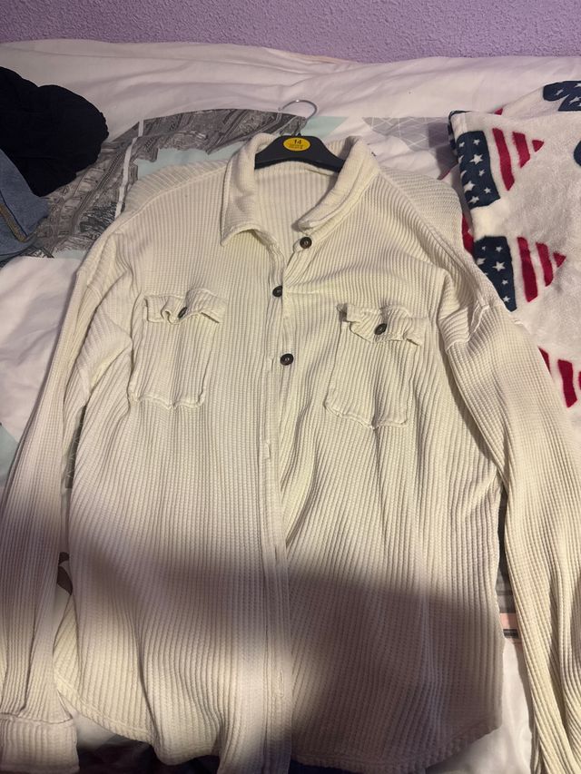 Camisa larga beige botones larga