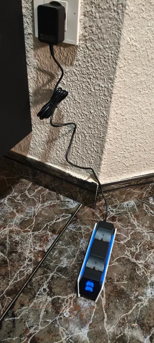 Cargador Doble Mandos PS5 GIVO