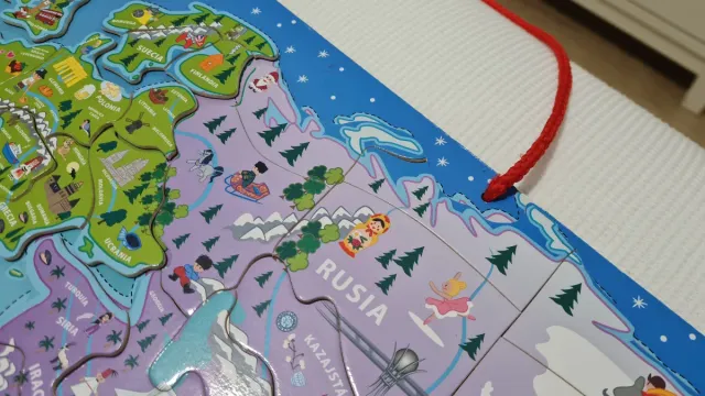 Mapamundi de madera educativo